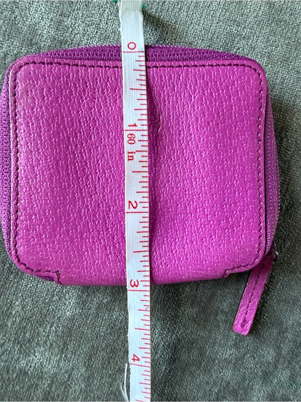 GucciSmall  Leather Zip-Around Wallet for money and change.Original Gucci. - Picture 6 of 7